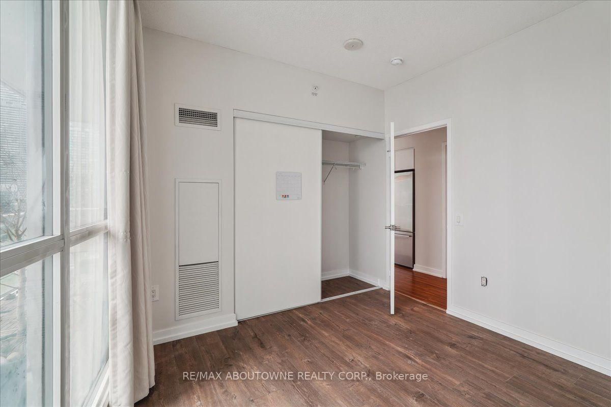 75 Queens Wharf Road • #1901 • Toronto, ON photo 27