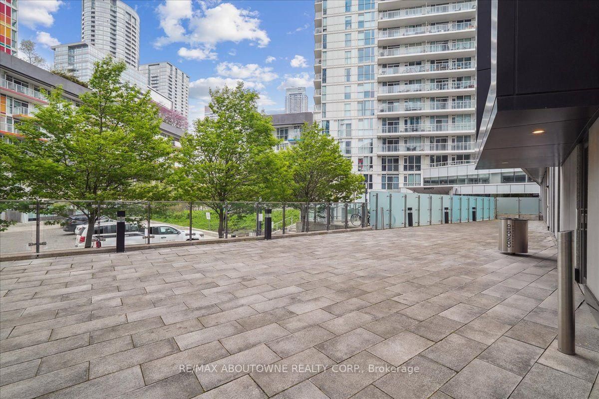75 Queens Wharf Road • #1901 • Toronto, ON photo 34