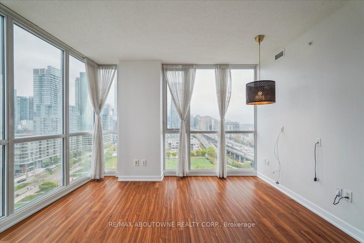 75 Queens Wharf Road • #1901 • Toronto, ON photo 6