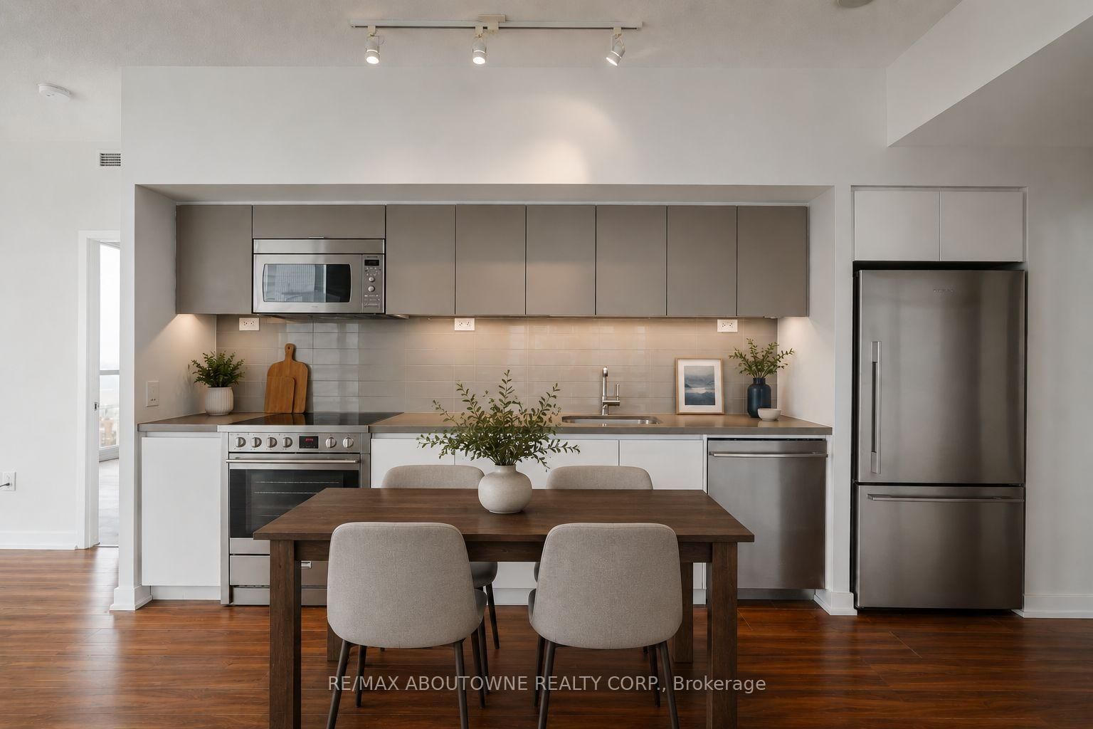75 Queens Wharf Road • #1901 • Toronto, ON photo 9
