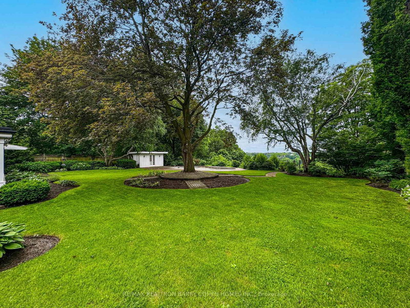 35 Bayview Ridge