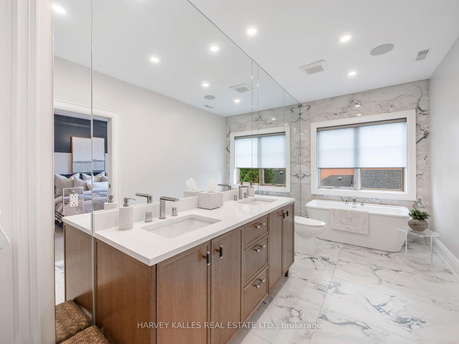 381 Glenholme Avenue • Toronto, ON photo 26