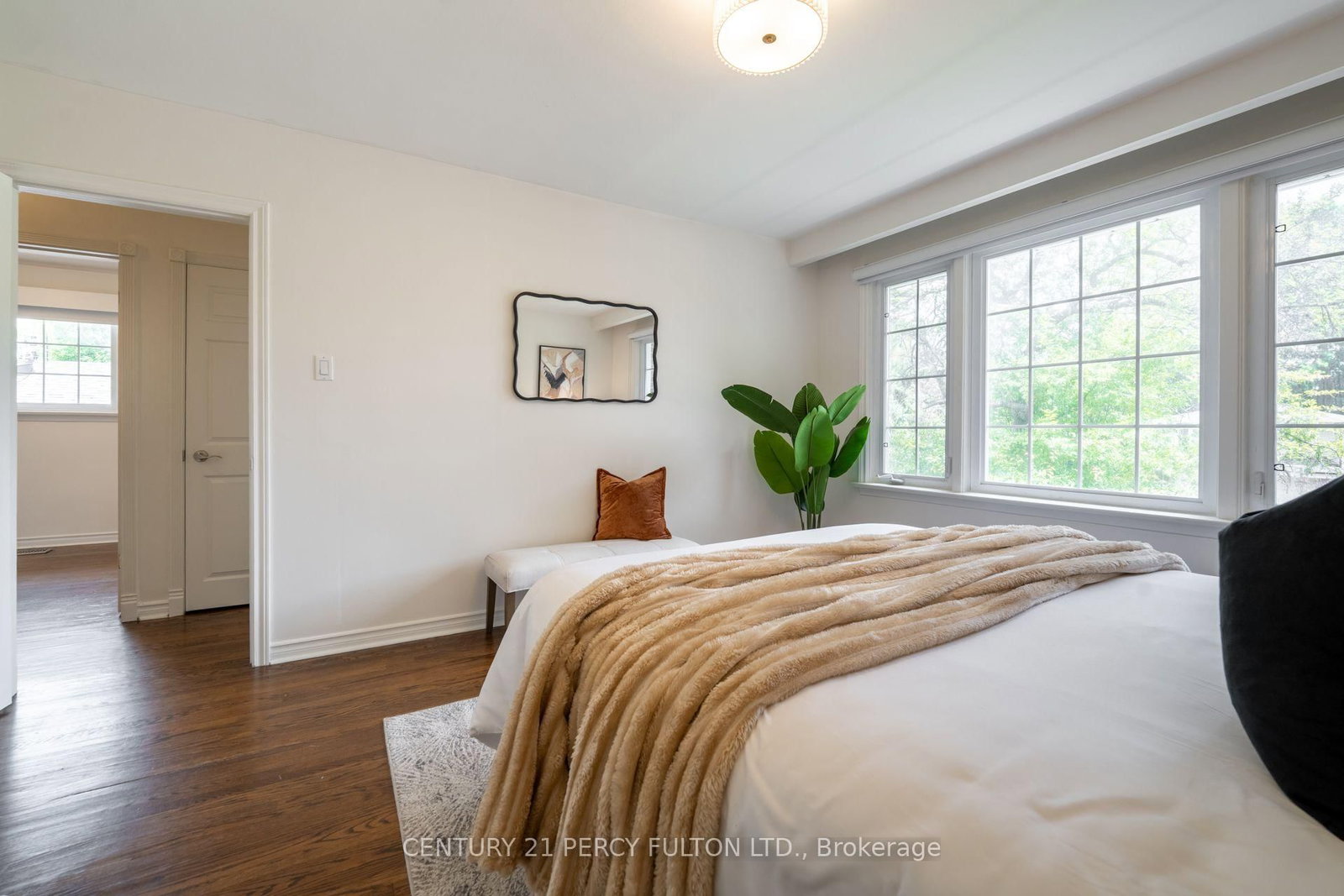 6 Donna Court • Toronto, ON photo 20