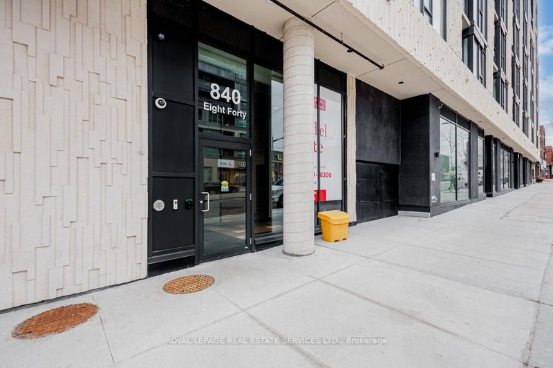 311 - 840 St. Clair Avenue W
