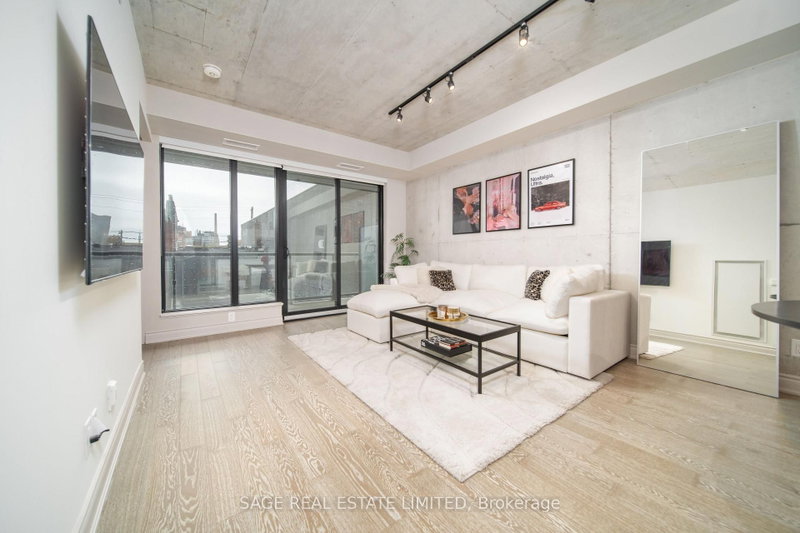 320 - 608 RICHMOND Street W