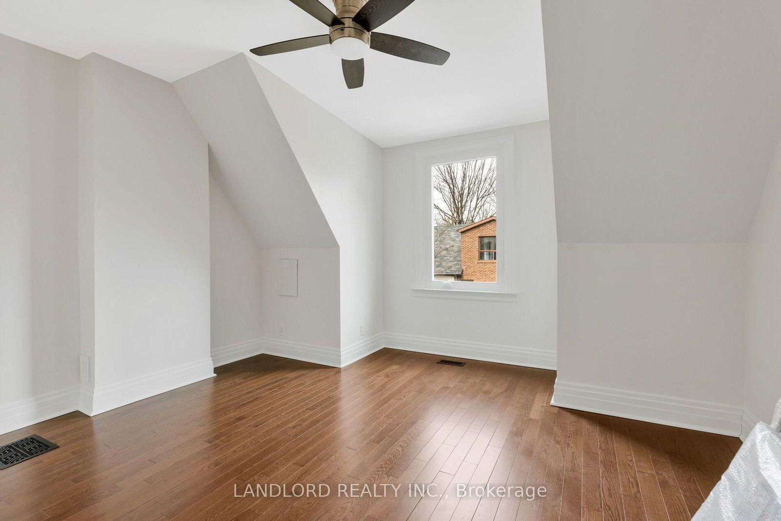 107A Scollard Street • Toronto, ON photo 31