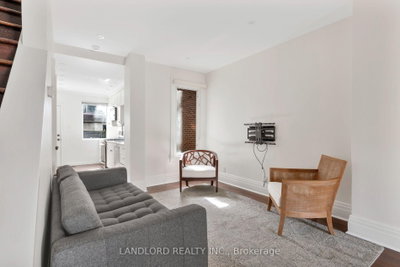 107A Scollard Street • Toronto, ON photo 8