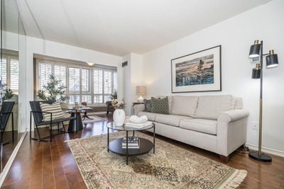 225 Davenport Road • #319 • Toronto, ON