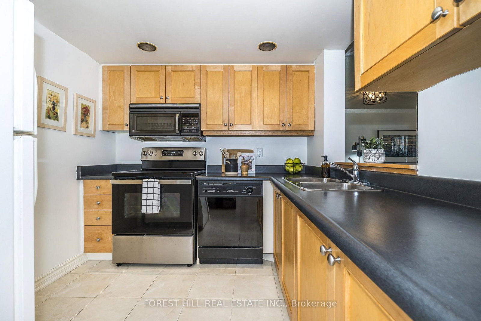 225 Davenport Road • #319 • Toronto, ON photo 15