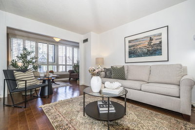 225 Davenport Road • #319 • Toronto, ON photo 8