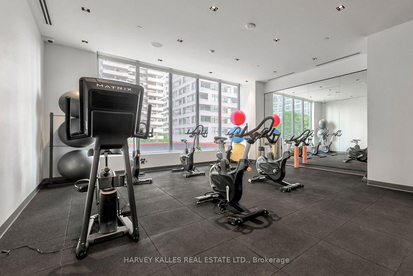 25 Holly Street • #2604 • Toronto, ON photo 16