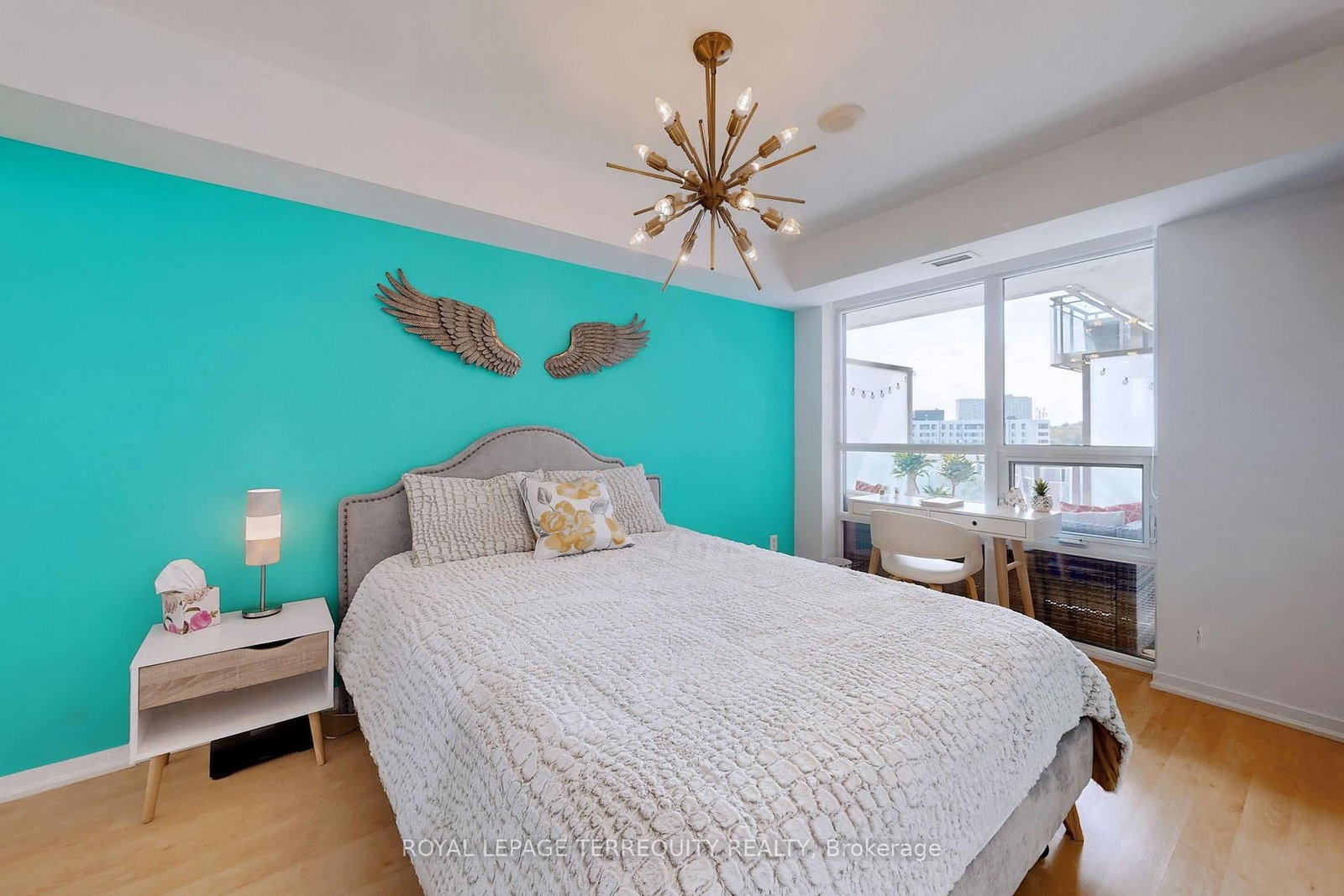 38 Joe Shuster Way • #710 • Toronto, ON photo 12