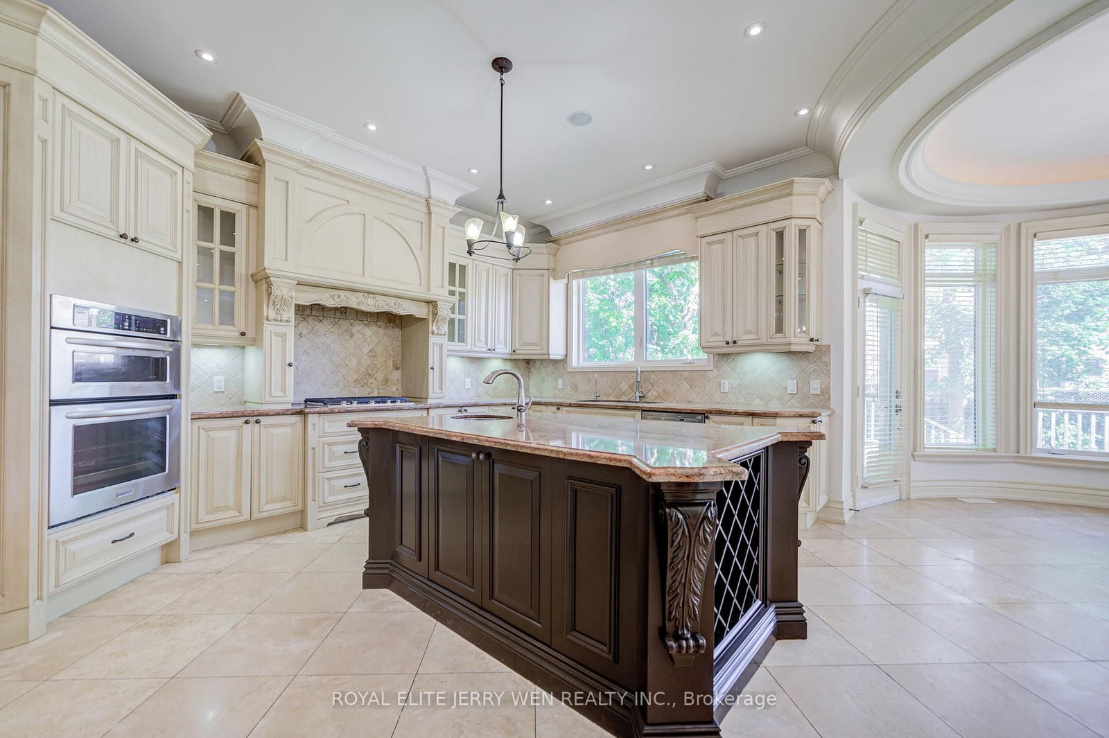 330 Hillcrest Avenue • Toronto, ON photo 12