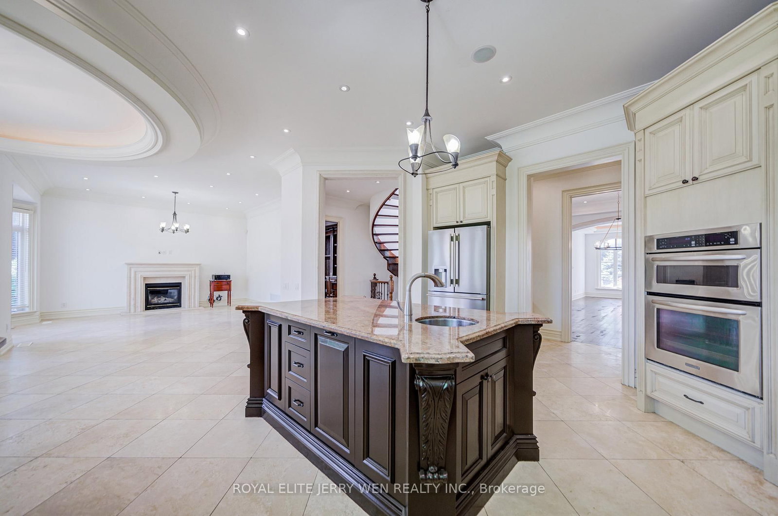 330 Hillcrest Avenue • Toronto, ON photo 14