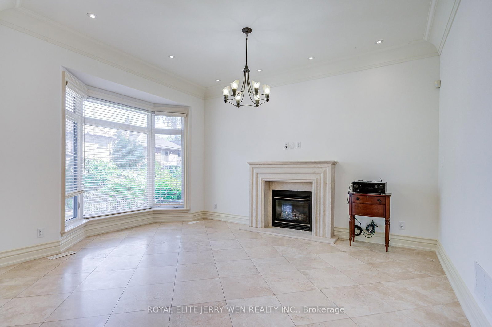 330 Hillcrest Avenue • Toronto, ON photo 17