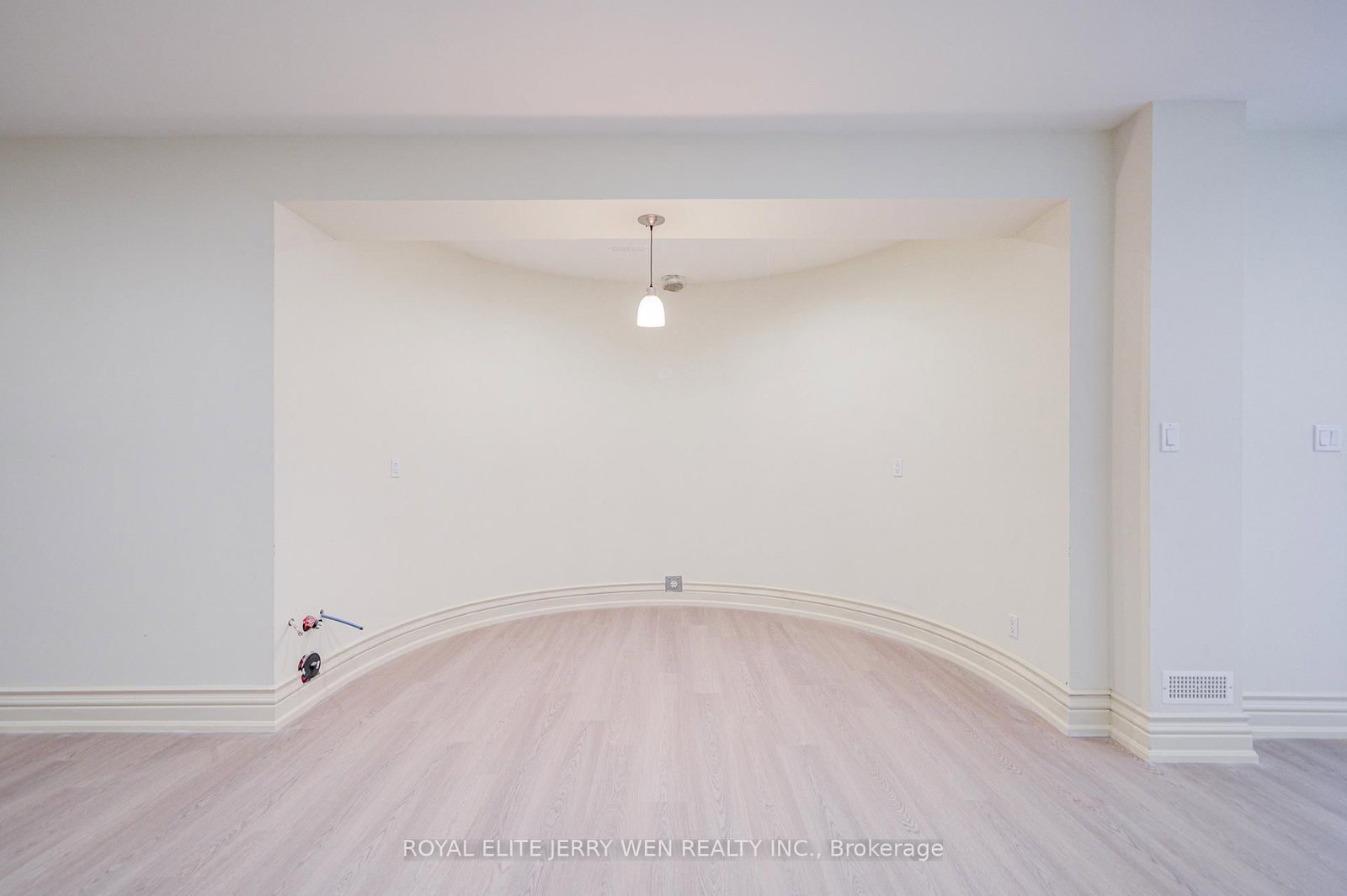 330 Hillcrest Avenue • Toronto, ON photo 38