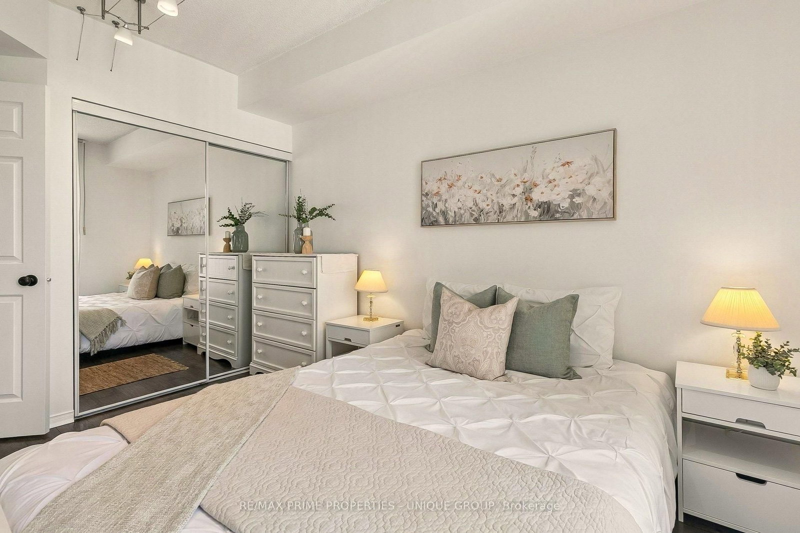 99 Hayden Street • #1005 • Toronto, ON photo 18