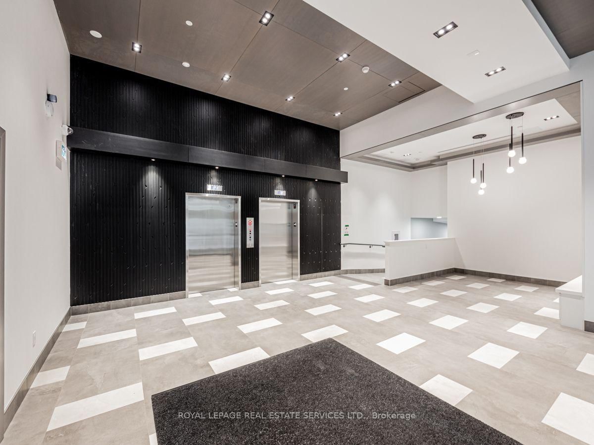 311-840 St Clair Ave, Toronto, view 20