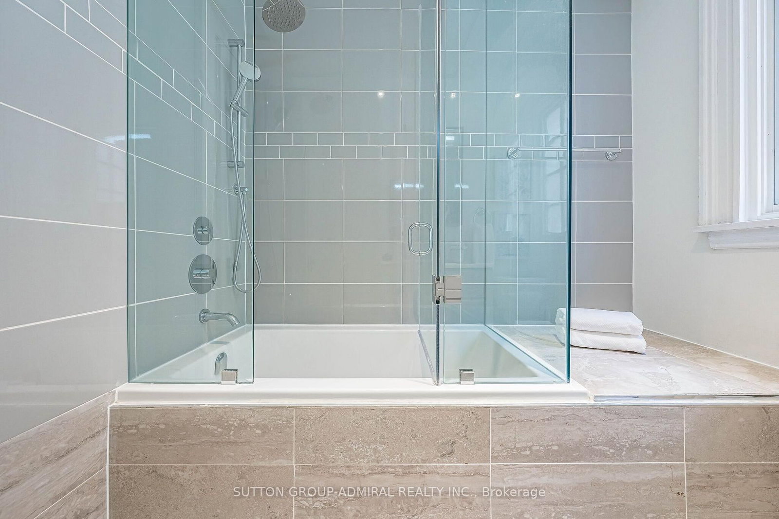 63 Highland Ave, Toronto, view 36