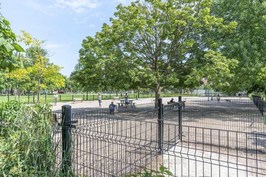 25 Stafford Street • #611 • Toronto, ON photo 23