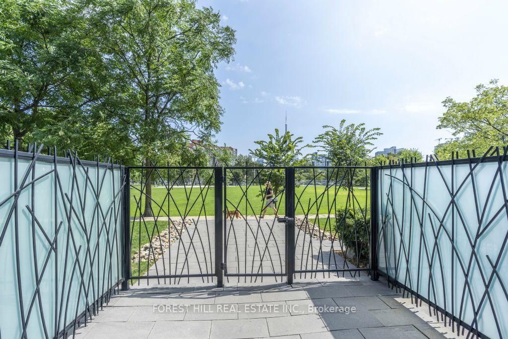 25 Stafford Street • #611 • Toronto, ON photo 24