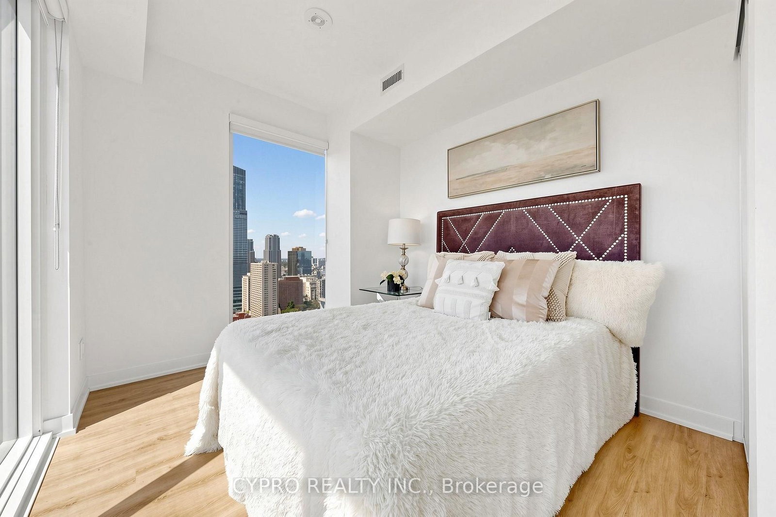 319 JARVIS Street • #3802 • Toronto, ON photo 12
