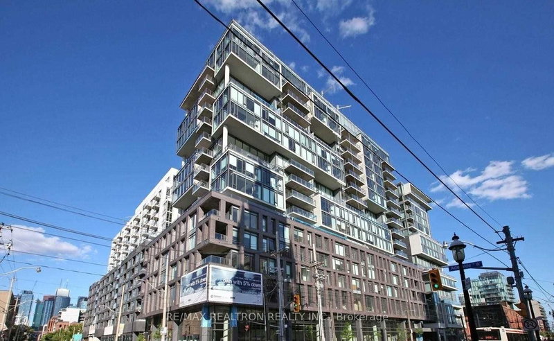 1602 - 111 Bathurst Street