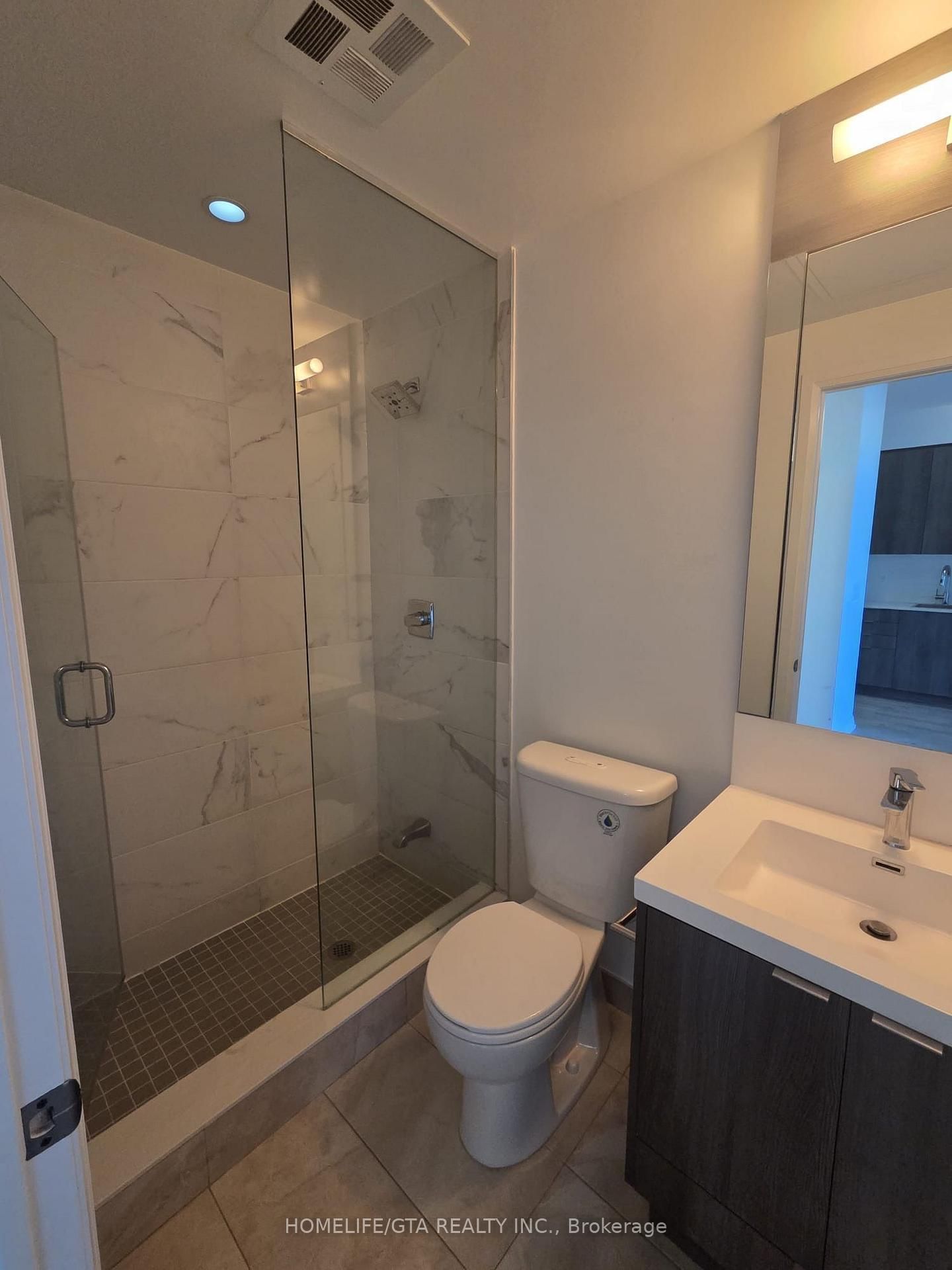 101 Erskine Avenue • #2005 • Toronto, ON photo 10