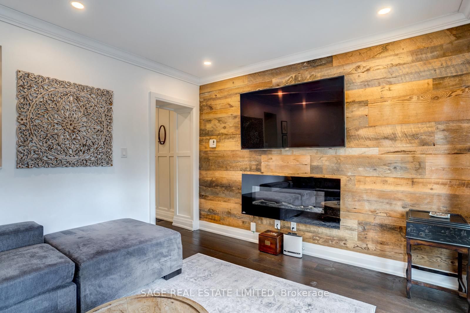 156 Craighurst Avenue • Toronto, ON photo 12