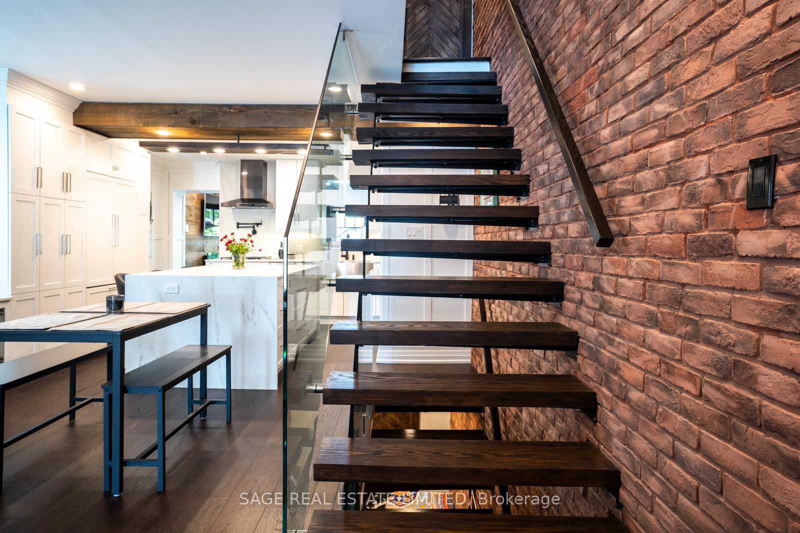 156 Craighurst Avenue • Toronto, ON photo 14