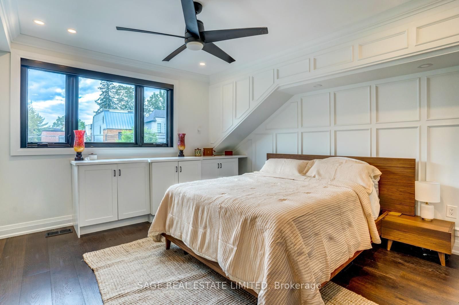 156 Craighurst Avenue • Toronto, ON photo 15