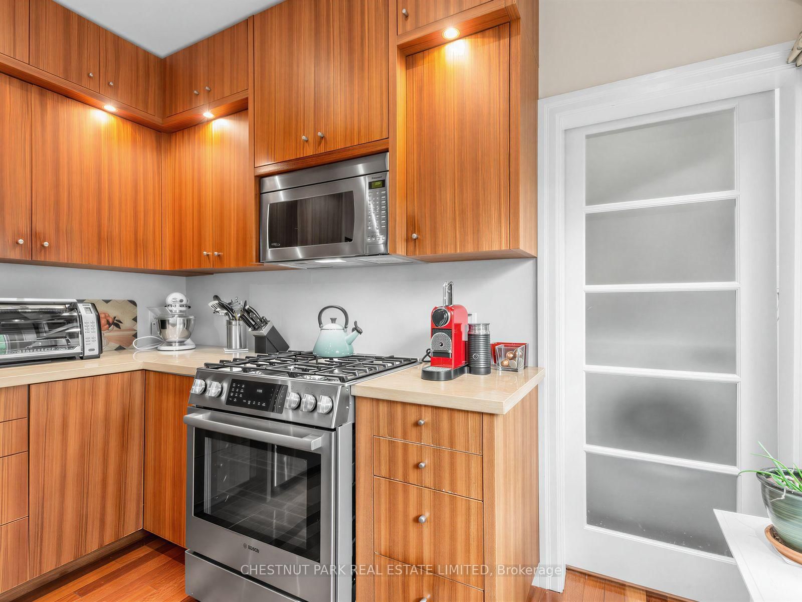28 Clifton Road • Toronto, ON photo 14