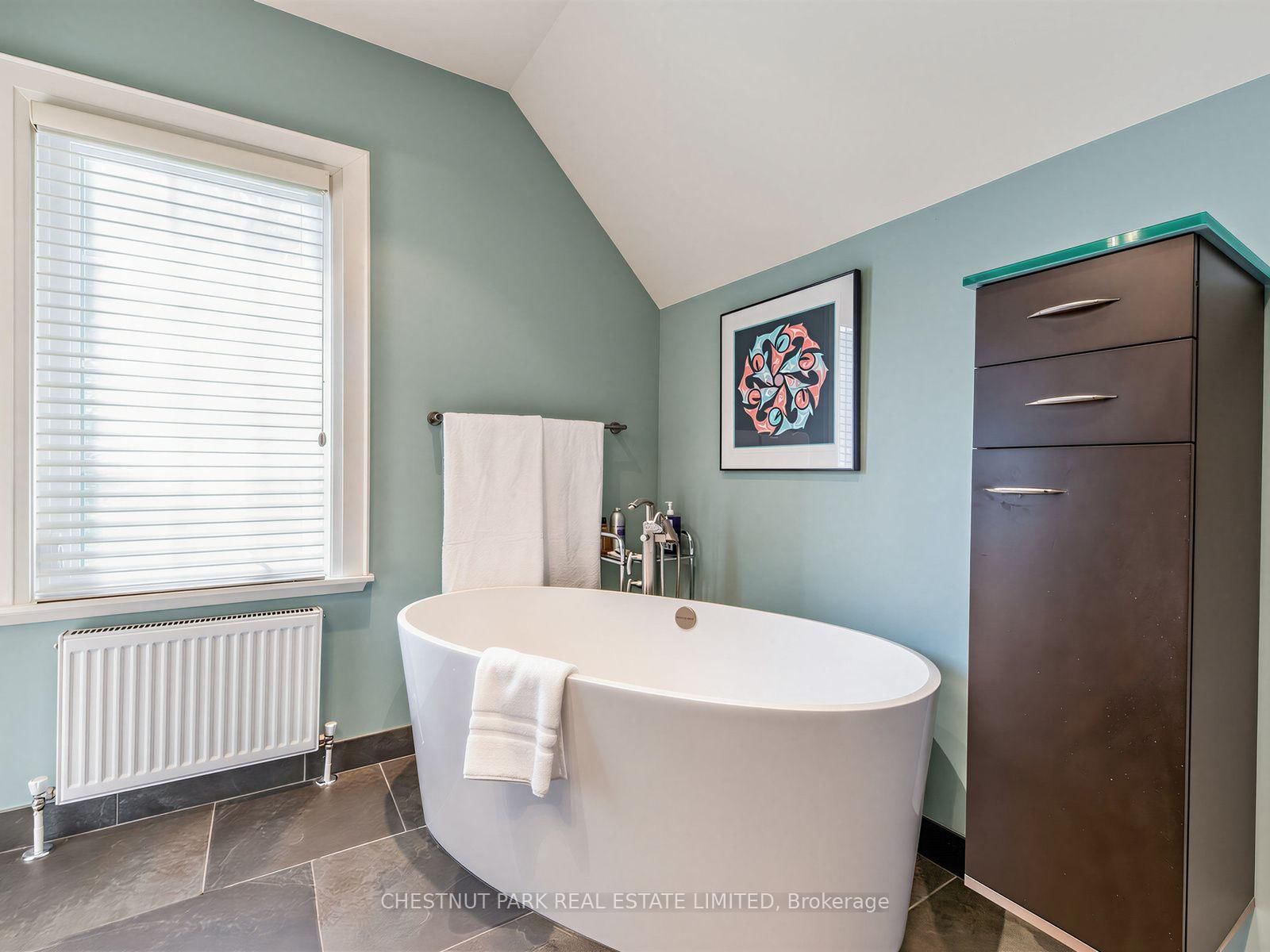 28 Clifton Road • Toronto, ON photo 23