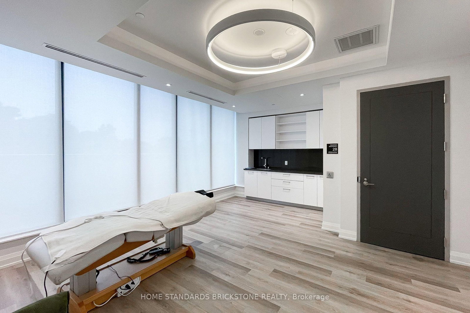 33 Frederick Todd Way • #429 • Toronto, ON photo 23