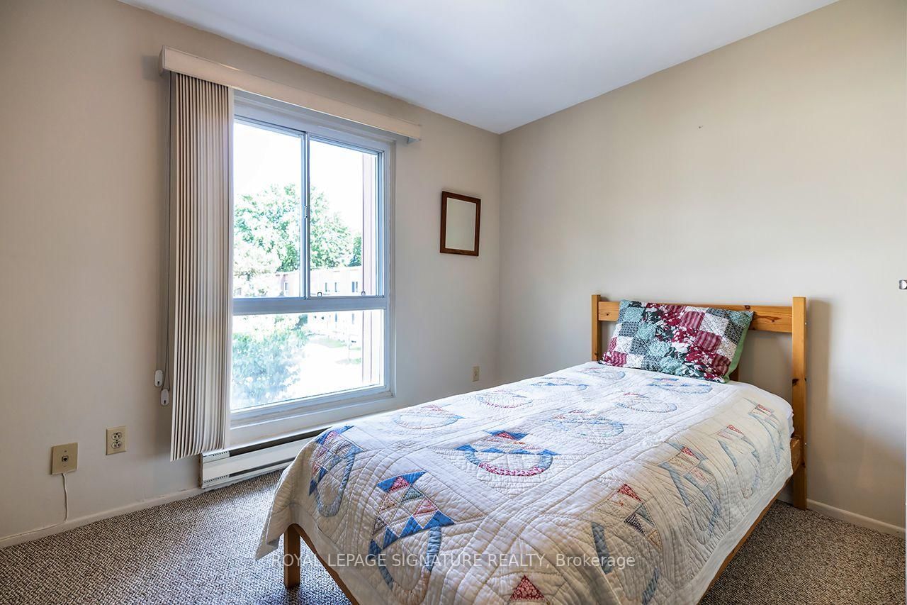 62 Thorny Vineway • Toronto, ON photo 11