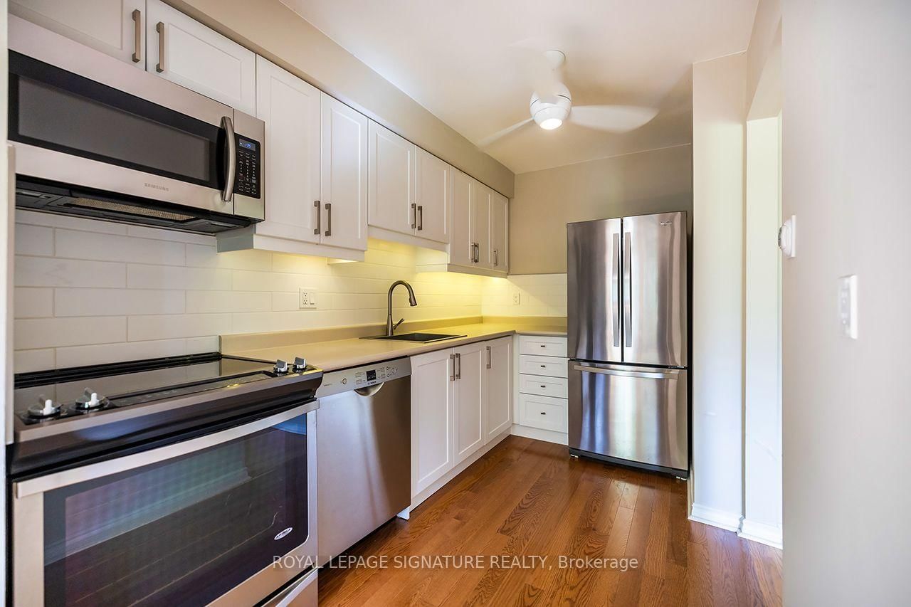 62 Thorny Vineway • Toronto, ON photo 6