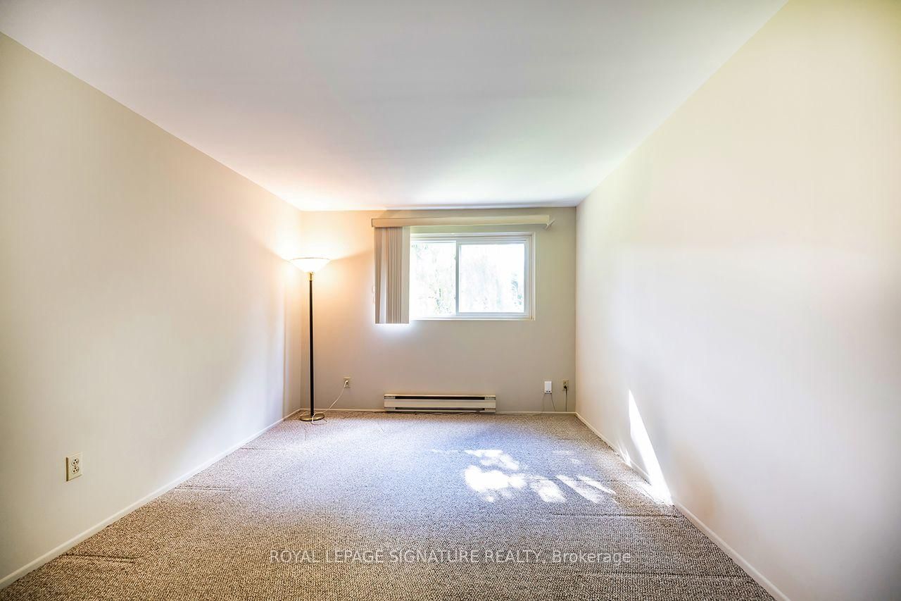 62 Thorny Vineway • Toronto, ON photo 9