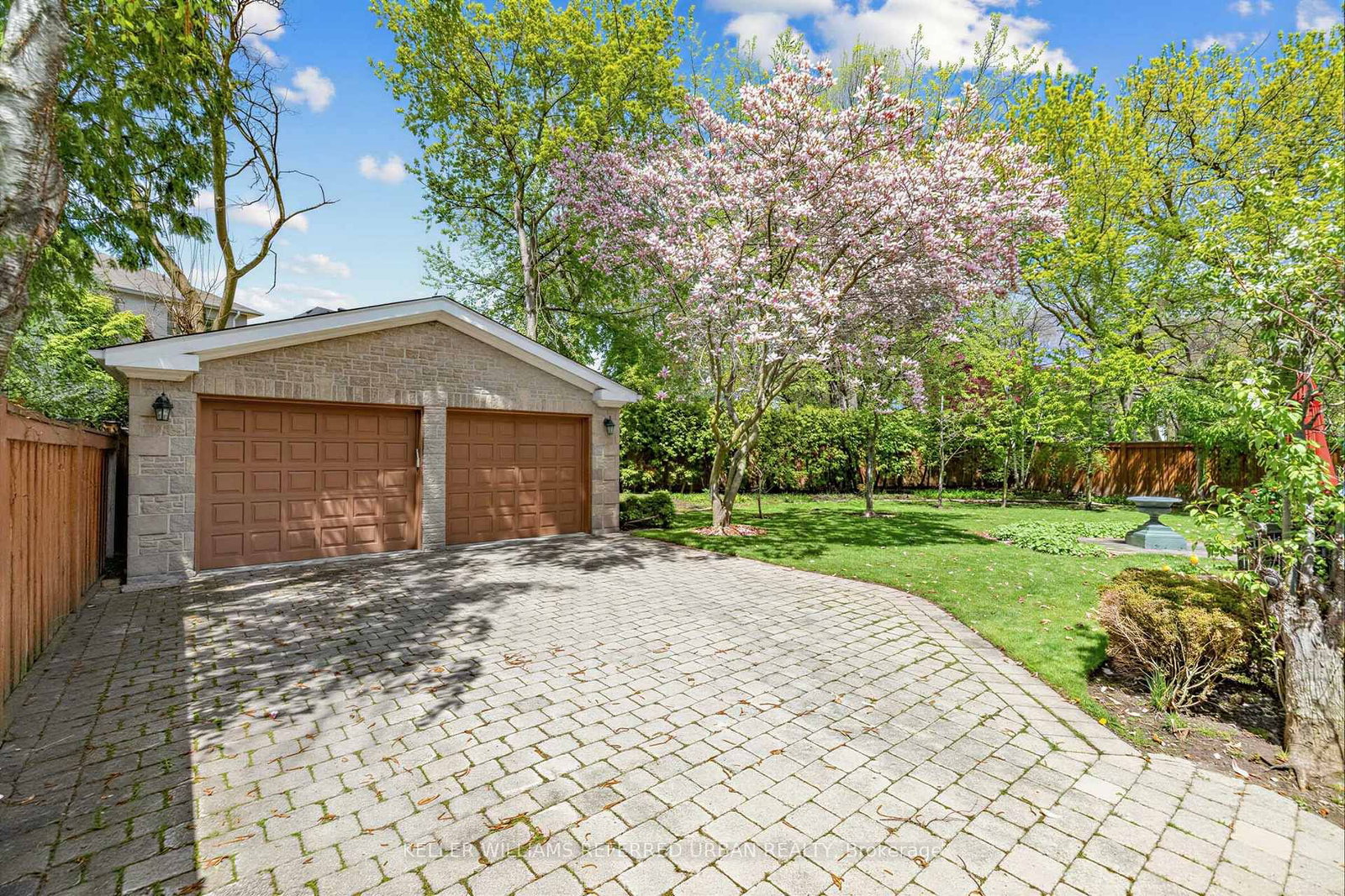 44 Cotswold Crescent • Toronto, ON photo 16