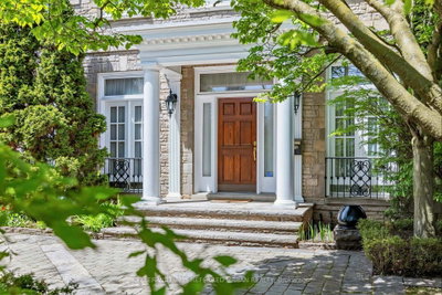 44 Cotswold Crescent • Toronto, ON photo 5