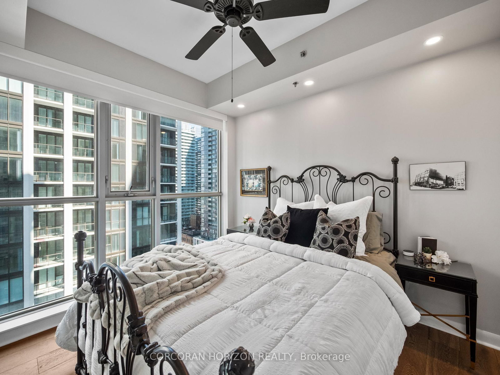375 King Street W • #2509 • Toronto, ON photo 17