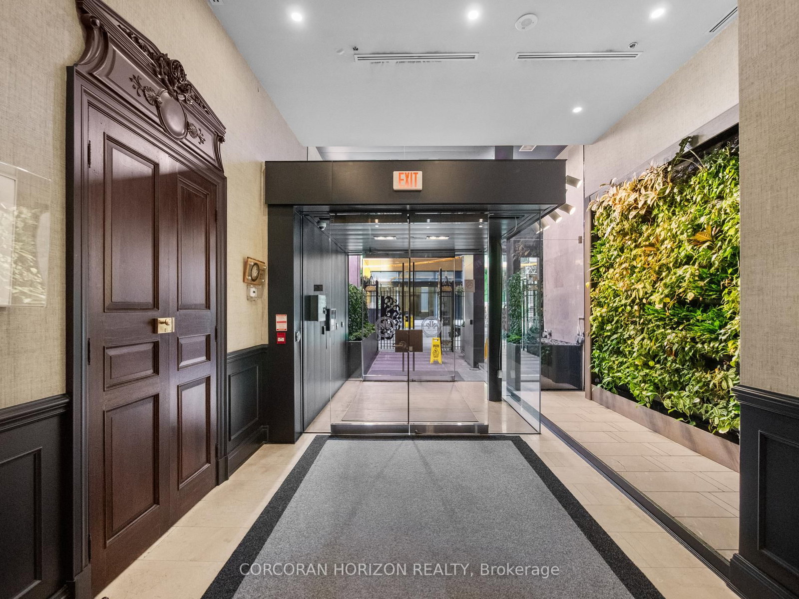 375 King Street W • #2509 • Toronto, ON photo 5