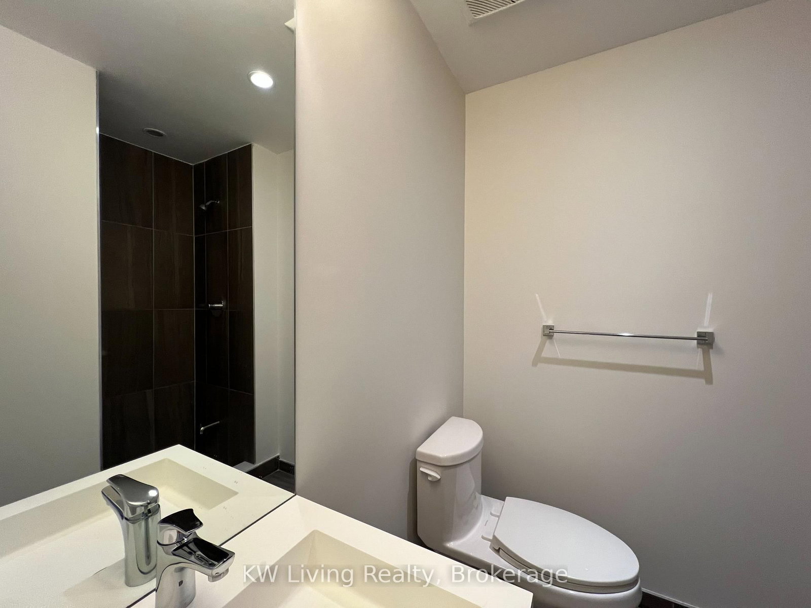 17 Dundonald Street • #1007 • Toronto, ON photo 14