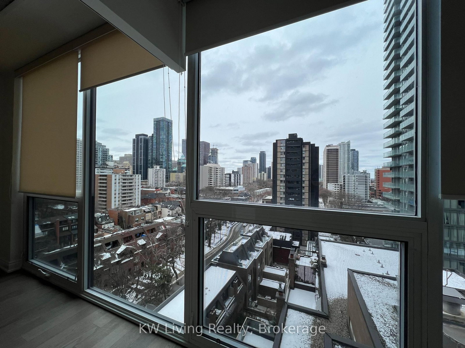 17 Dundonald Street • #1007 • Toronto, ON photo 16