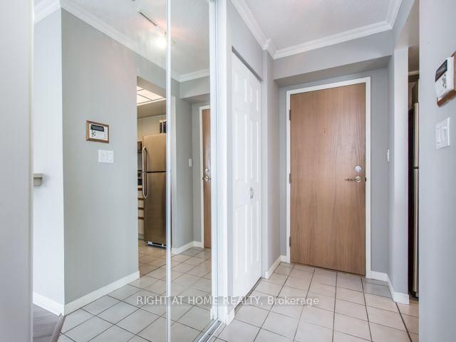 1110 - 5 Concorde Place