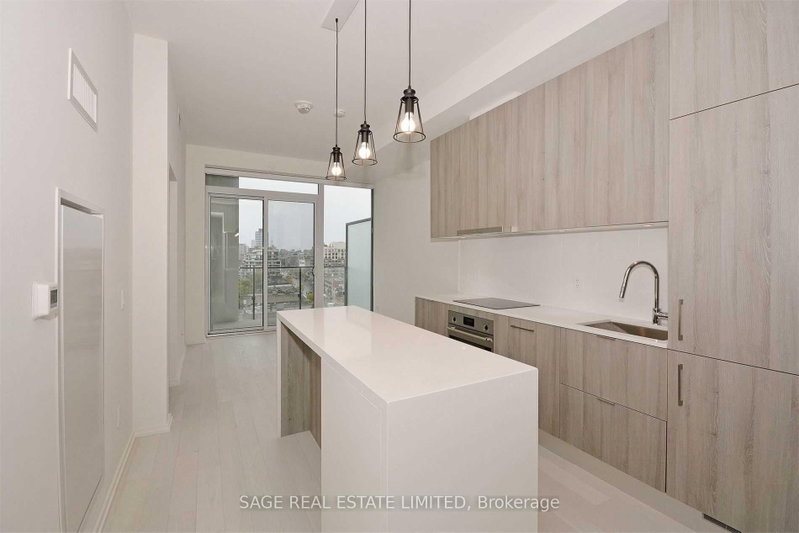 1126 - 8 Hillsdale Avenue