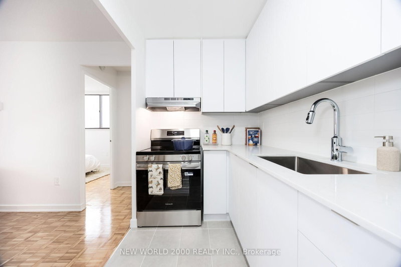 503 - 101 Roehampton Avenue