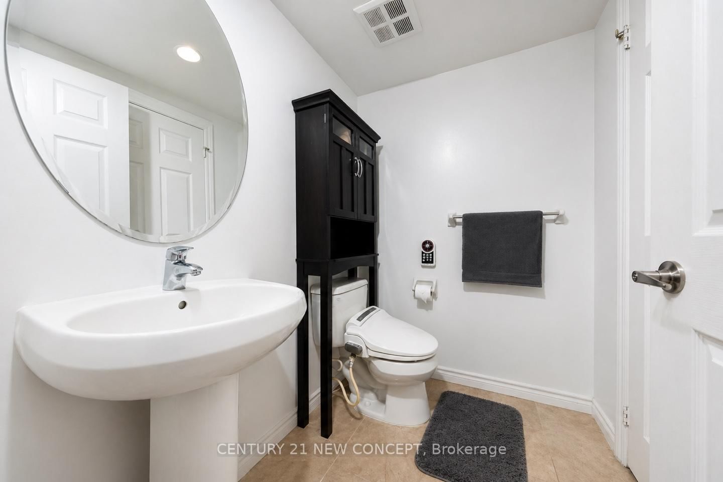 761 Bay Street • #404 • Toronto, ON photo 5