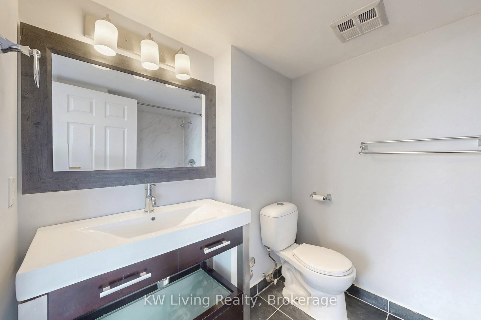 7 Concorde Place • #2309 • Toronto, ON photo 10