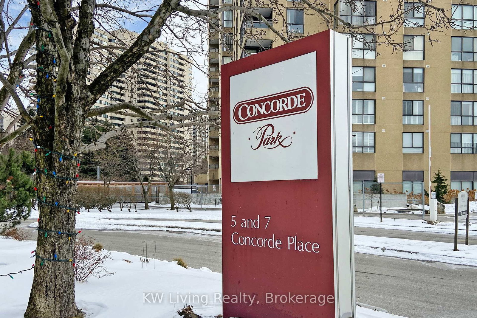 7 Concorde Place • #2309 • Toronto, ON photo 27