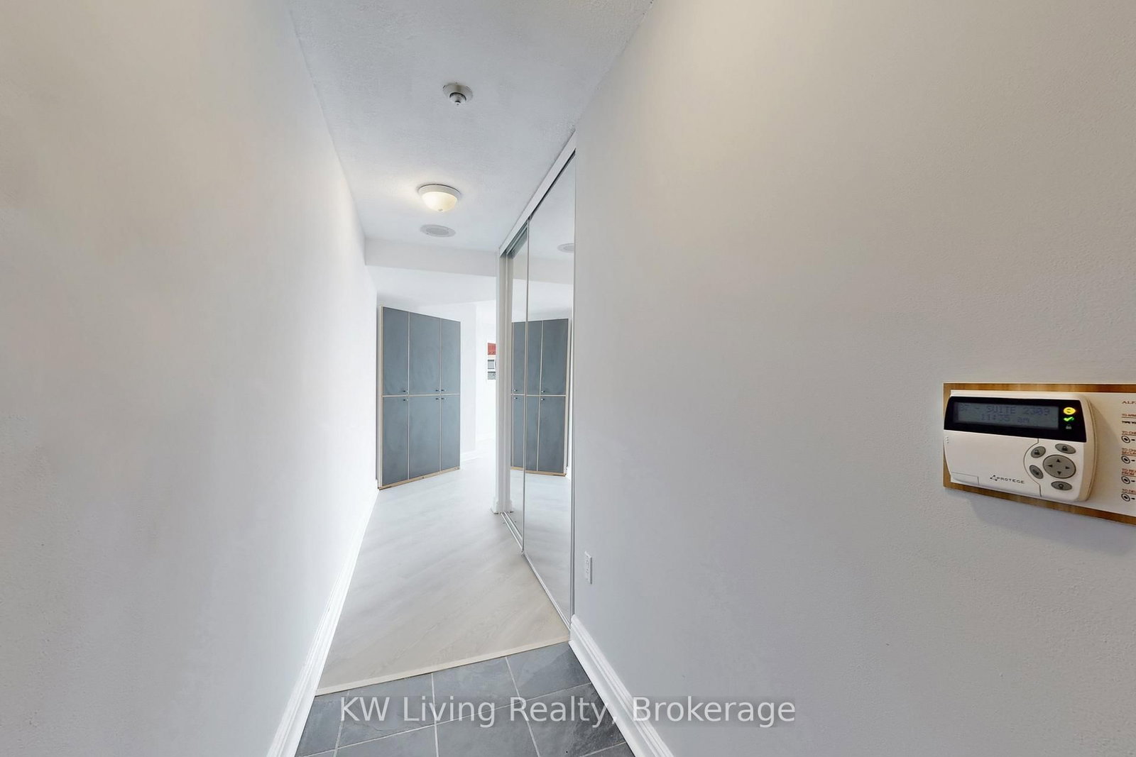 7 Concorde Place • #2309 • Toronto, ON photo 3